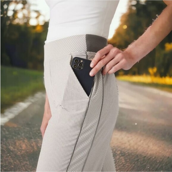 Athleta Brooklyn Hickory Striped Ankle Pants Size 14 NWOT - Picture 2 of 11